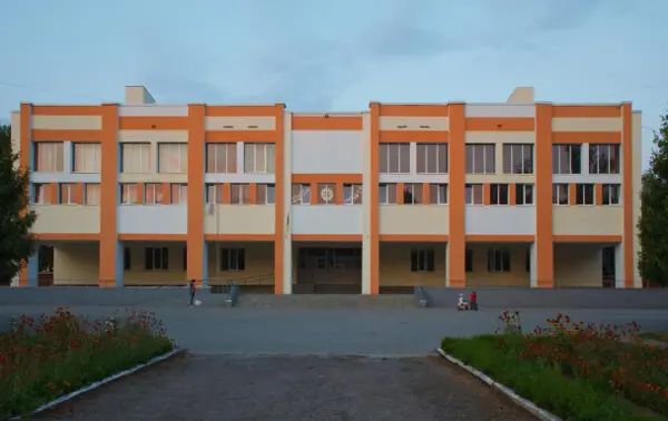 Комунальний заклад «Луцький навчально-виховний комплекс загальноосвітня школа І–ІІІ ступенів №22» — фото